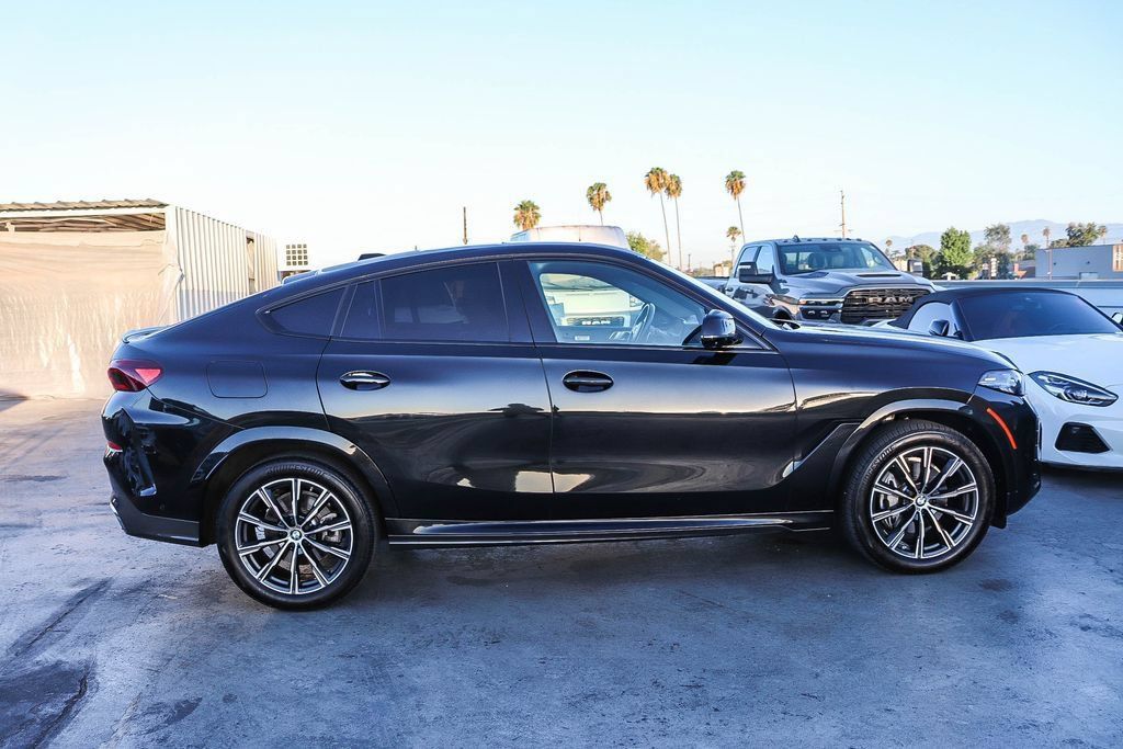 Used 2024 BMW X6 xDrive40i AWD/4WD image 13