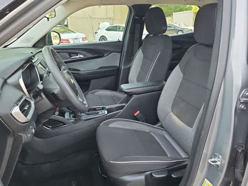 Used 2023 Chevrolet TrailBlazer LS FWD image 14