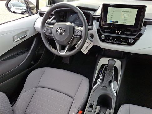 New 2026 Toyota Corolla SE image 9