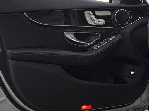 Used 2016 Mercedes-Benz C 300 4MATIC Sedan image 9