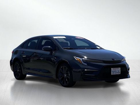 Certified 2026 Toyota Corolla SE FWD image 12