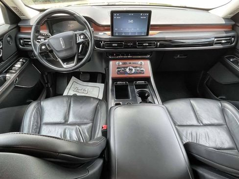 Used 2022 Lincoln Aviator Reserve w/ Equipment Group 201A AWD/4WD image 11