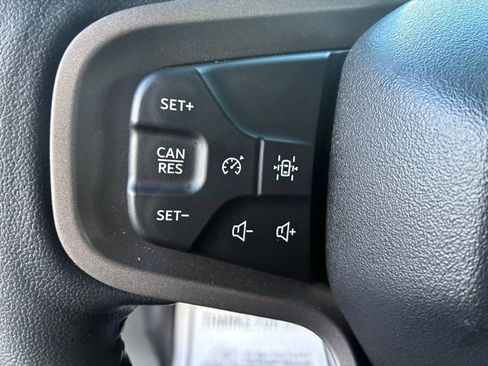 Used 2025 Ford Bronco Badlands image 15