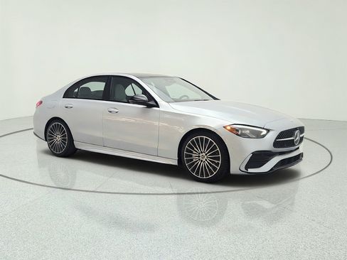 Used 2022 Mercedes-Benz C 300 Sedan image 3