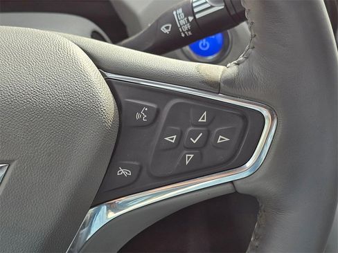 Used 2017 Chevrolet Volt LT w/ Comfort Package image 20