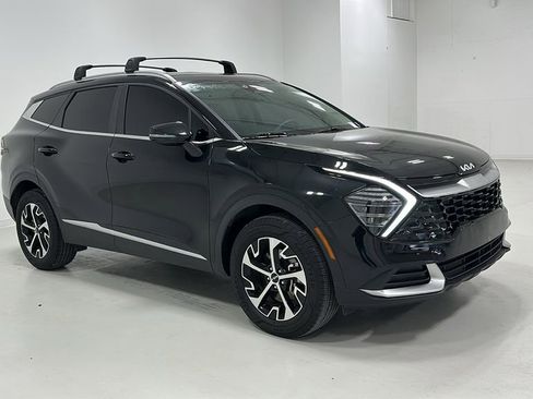Used 2024 Kia Sportage EX image 7