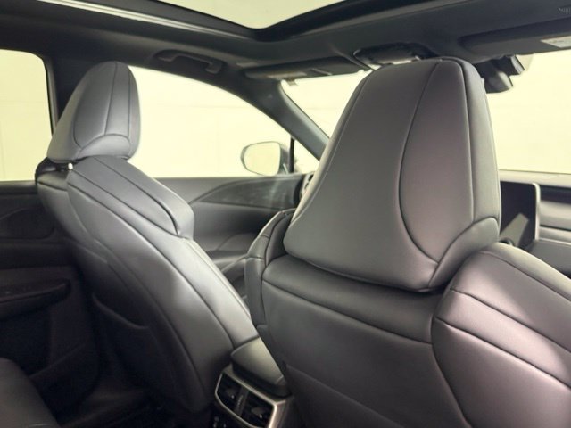 Used 2023 Lexus RX 500h F Sport w/ Cold Area Package AWD/4WD image 29