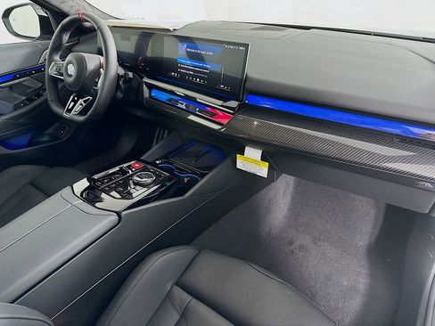 New 2026 BMW M5 Touring image 36