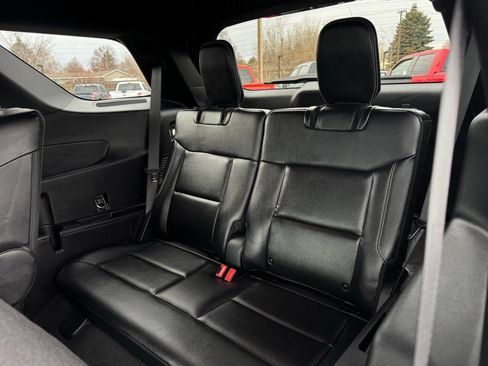 Used 2021 Ford Explorer ST image 32
