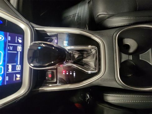 Used 2020 Subaru Outback Limited w/ Popular Package #2 image 21