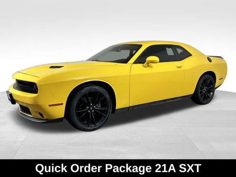 Used 2018 Dodge Challenger SXT w/ Blacktop Package image 5