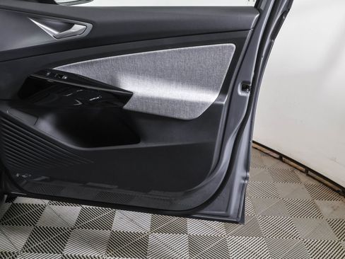 New 2025 Volkswagen ID.4 Pro AWD/4WD image 44