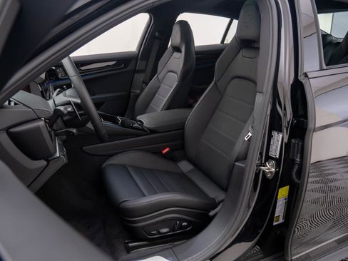 New 2026 Porsche Panamera 4 image 5