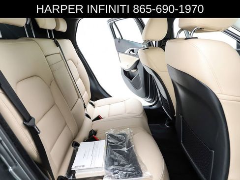 Used 2018 INFINITI QX30 AWD image 36