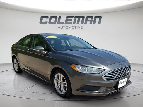 Used 2018 Ford Fusion SE FWD image 7
