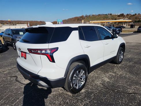 New 2026 Chevrolet Equinox LT w/ Convenience Package II image 8