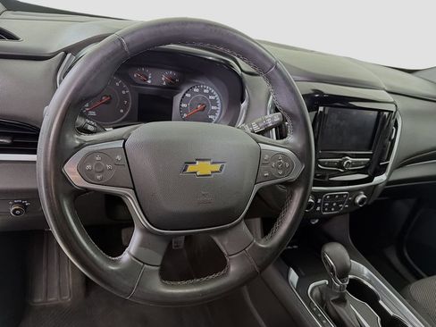Used 2023 Chevrolet Traverse LT image 14