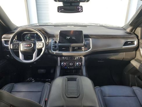 Used 2023 GMC Yukon XL SLT RWD image 11