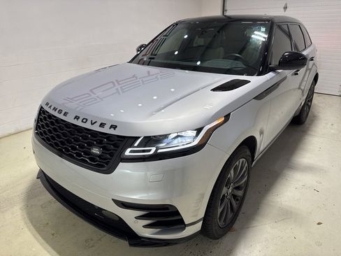 Used 2023 Land Rover Range Rover Velar R-Dynamic S image 9