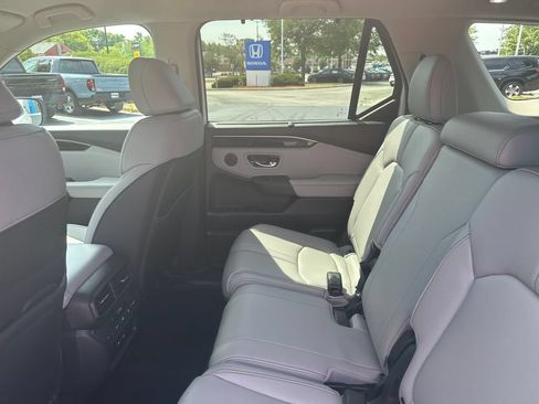 Certified 2025 Honda Pilot EX-L image 20