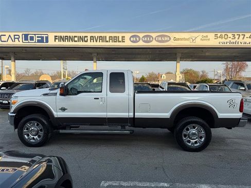 Used 2016 Ford F250 Lariat w/ Chrome Package image 9