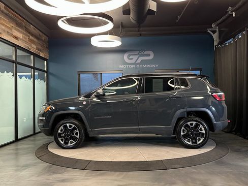 Used 2017 Jeep Compass Trailhawk w/ Navigation Group AWD/4WD image 6