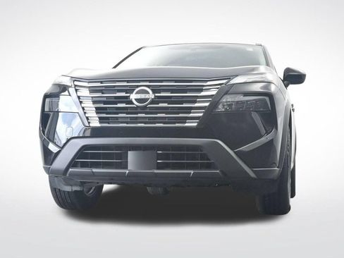 Used 2025 Nissan Rogue SV FWD image 30