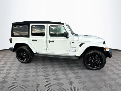 Used 2022 Jeep Wrangler Unlimited Sahara image 5