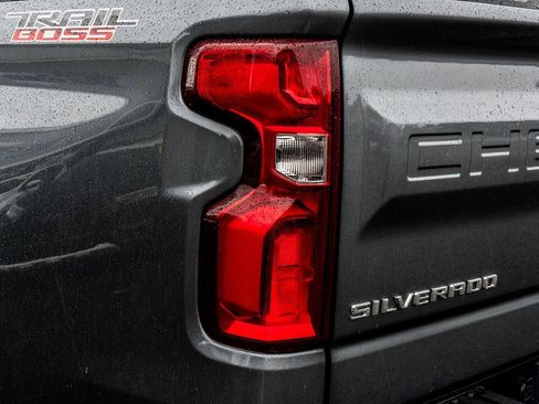 Used 2019 Chevrolet Silverado 1500 LT Trail Boss image 8