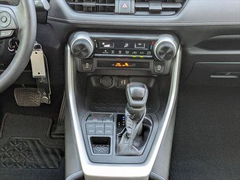 Certified 2023 Toyota RAV4 LE AWD/4WD image 18