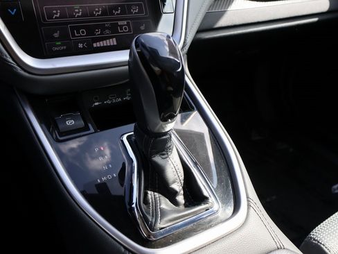 Used 2025 Subaru Outback Premium image 40