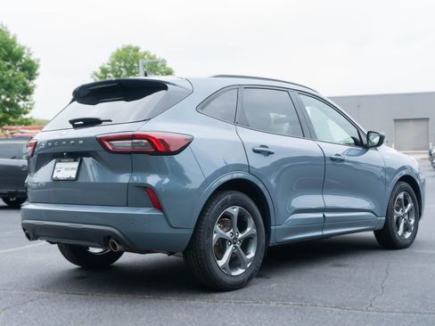 Used 2023 Ford Escape ST-Line w/ Tech Pack #1 FWD image 9