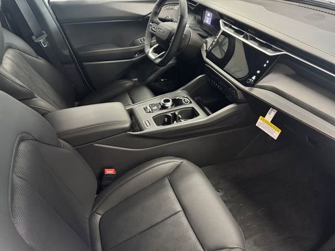 New 2026 Jeep Cherokee Overland image 4