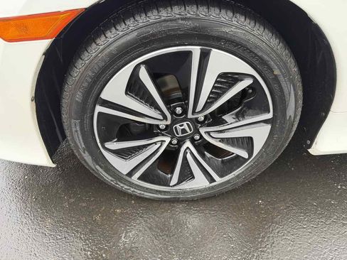 Used 2017 Honda Civic EX-T image 8