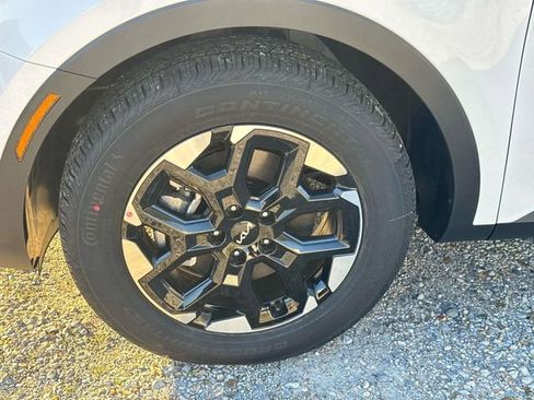 New 2026 Kia Sorento S w/ S Panoramic Sunroof Package image 5