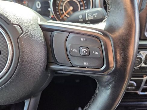 Certified 2022 Jeep Gladiator Sport image 31