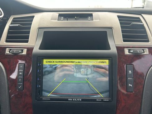 Used 2008 Cadillac Escalade AWD image 21