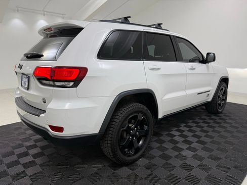 Used 2021 Jeep Grand Cherokee Freedom Edition AWD/4WD image 8