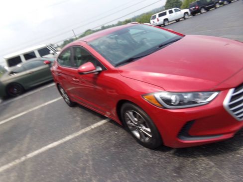 Used 2017 Hyundai Elantra SE FWD image 41
