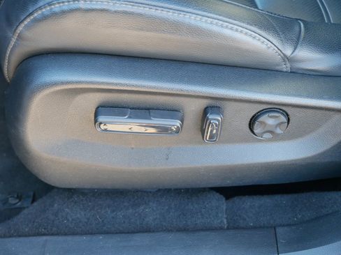 Used 2020 Honda CR-V Touring image 23