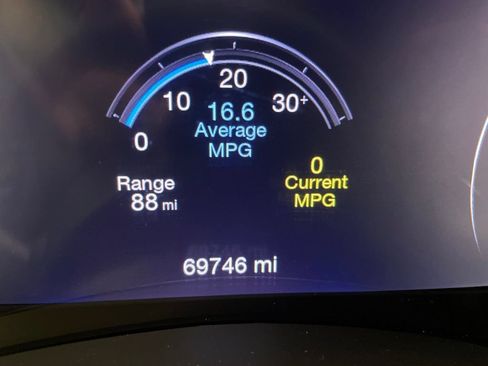 Used 2018 Jeep Grand Cherokee Altitude RWD image 13
