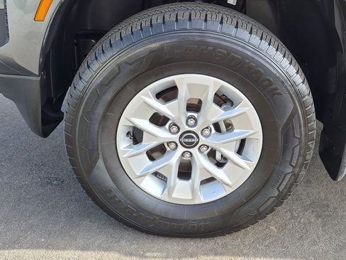Used 2025 Nissan Frontier S AWD/4WD image 26