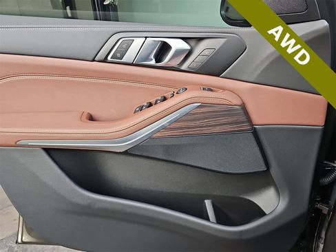 Used 2025 BMW X5 xDrive40i w/ Parking Assistance Package image 27