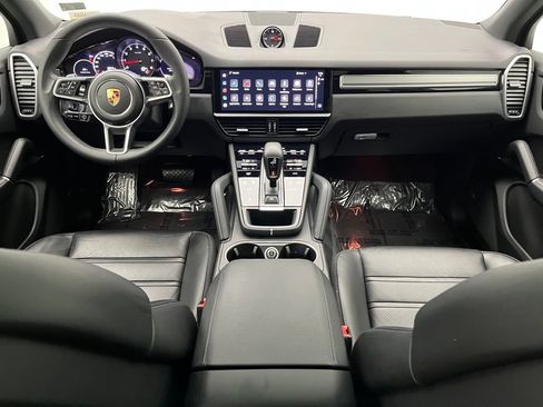 Used 2023 Porsche Cayenne AWD/4WD image 23