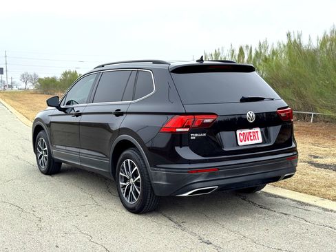 Used 2019 Volkswagen Tiguan SE image 9