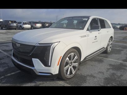 Used 2025 Cadillac Escalade IQ Luxury 2