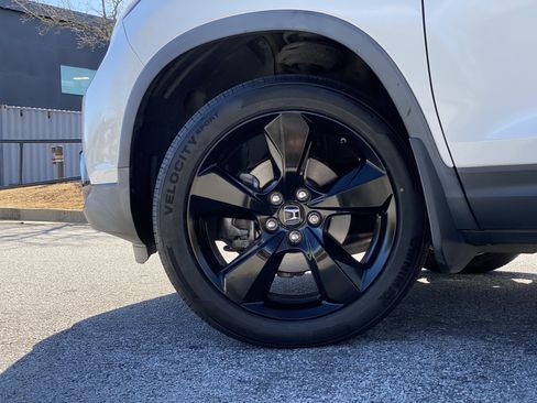 Used 2019 Honda Passport Elite image 17
