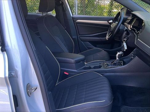 Certified 2023 Volkswagen Jetta Sport FWD image 11