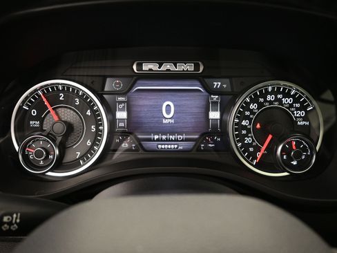 Used 2023 RAM 1500 Laramie AWD/4WD image 27