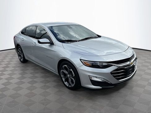 Used 2022 Chevrolet Malibu LT image 3